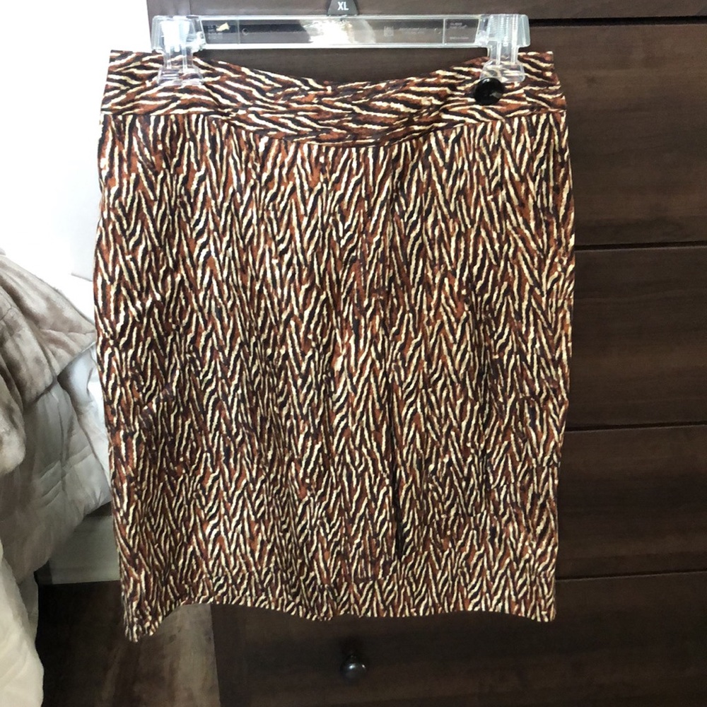Beautiful brown skirt - Picture 2 of 11